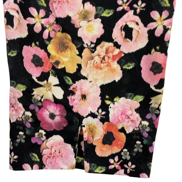 H&M Floral Pants Size 8 Black & Pink Floral Tapered Leg 28 Inch Inseam Cropped - Picture 3 of 5